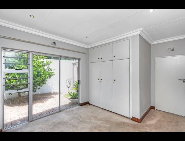 3 BEDROOM CLUSTER FOR SALE IN STRATHAVON